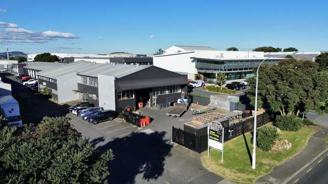 Functional Industrial with secure yard
