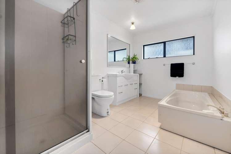 91 Meadway Sunnyhills_15