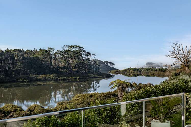 39 Elliot Street Riverhead_17