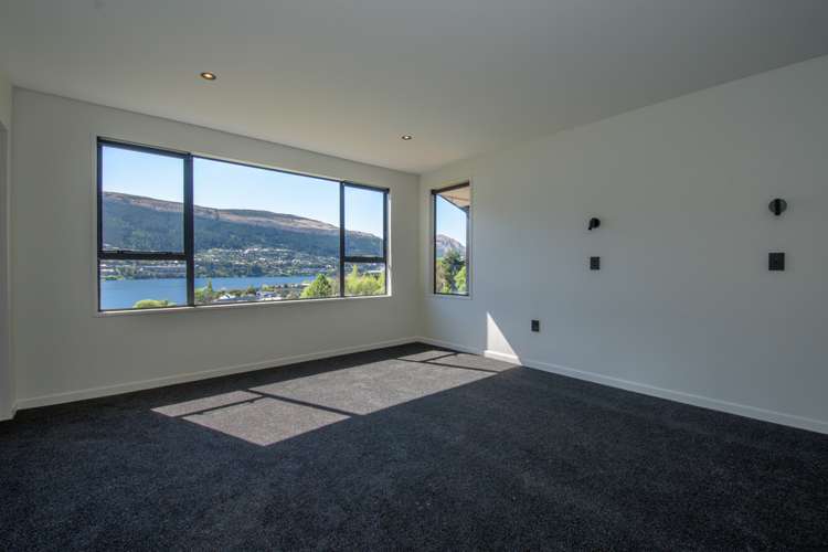 548 Peninsula Road Kelvin Heights_10