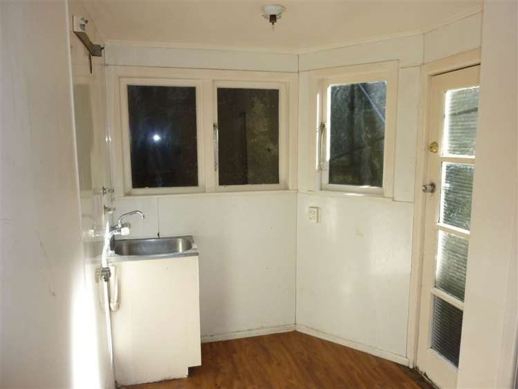 75 Miramar North Road Miramar_15