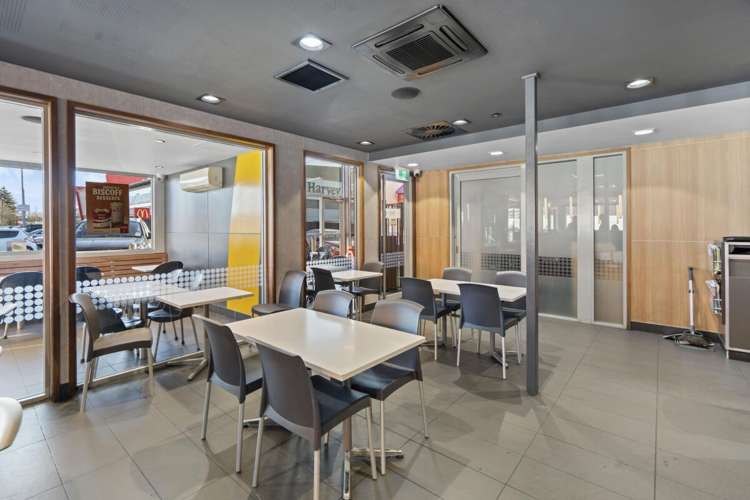 141 West Street & 55 Moore Street Ashburton_16