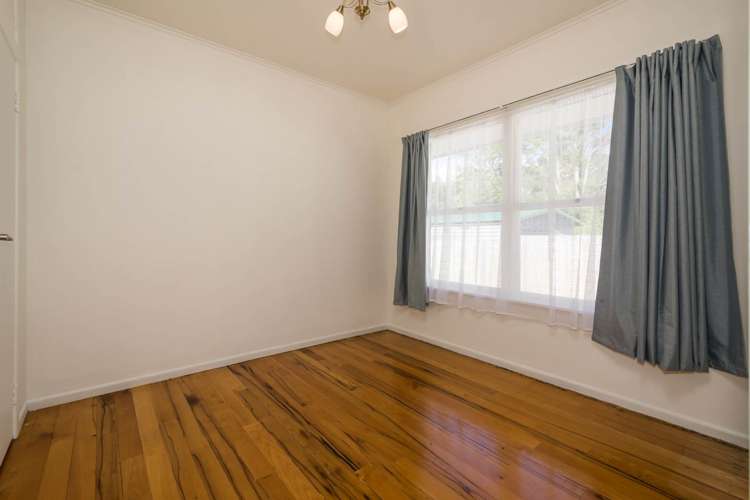 1/15 Gladstone Road Northcote_7