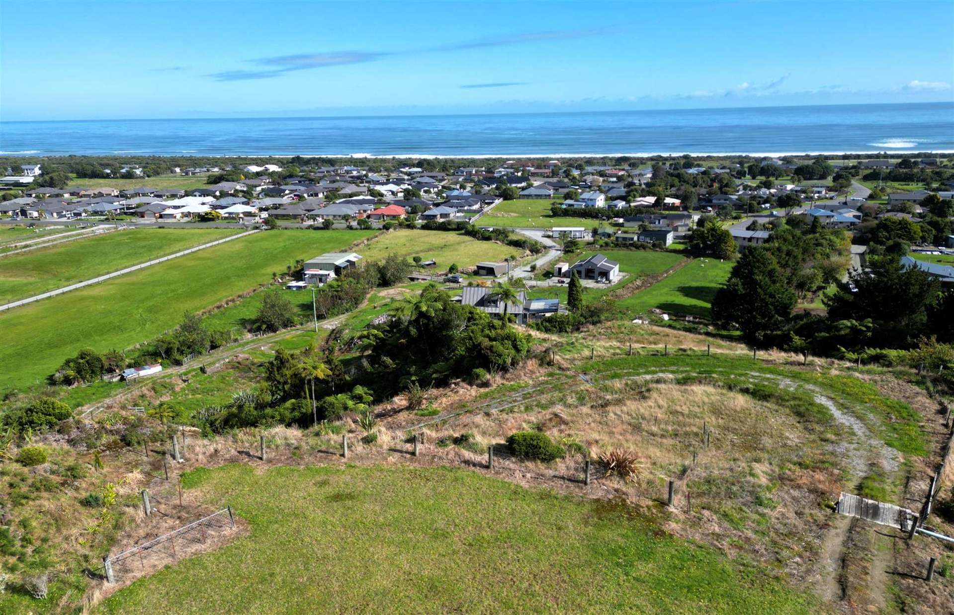 135 Coulson Road Paroa_0