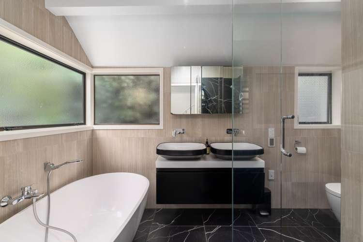 2 Cannon Hill Crescent Mt Pleasant_15