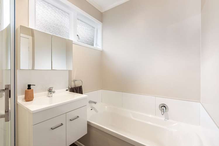 1 Tui Terrace Tawa_15