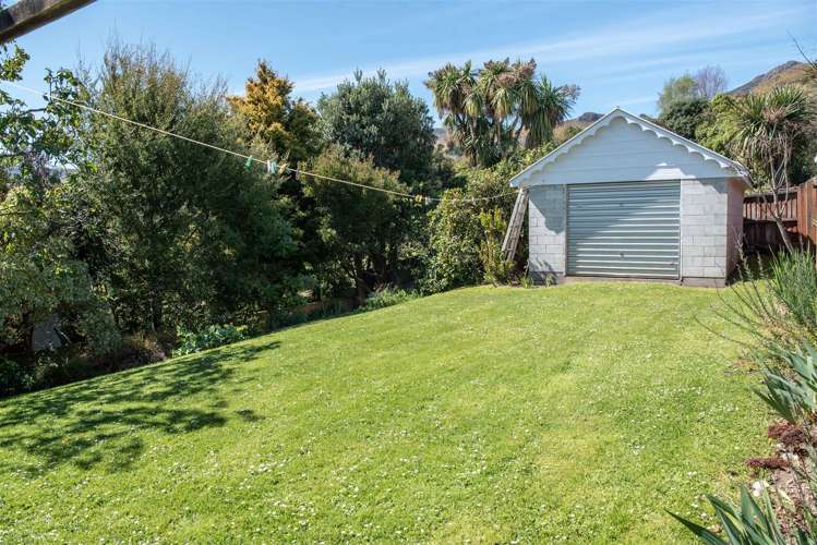 37 Muter Street Akaroa_17