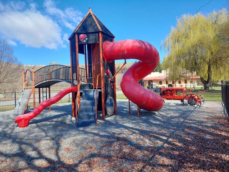 1 Pinot Noir Court Omarama_19