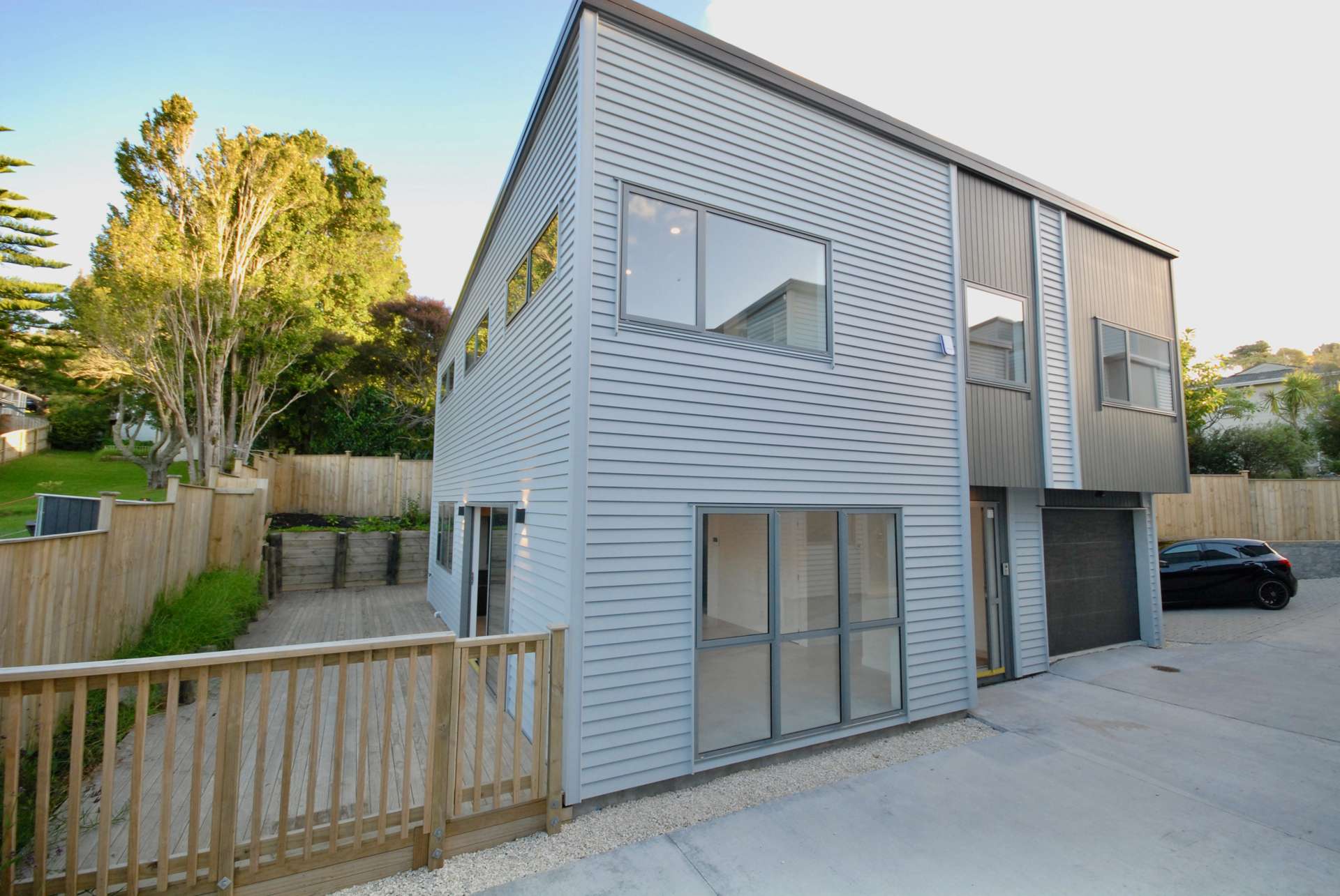 8/11 Celeste Place Totara Vale_0