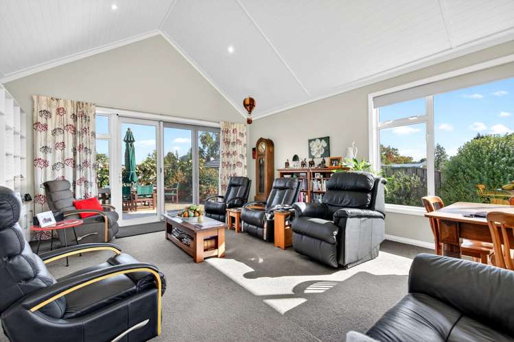 13 Tarata Grove Lansdowne_7