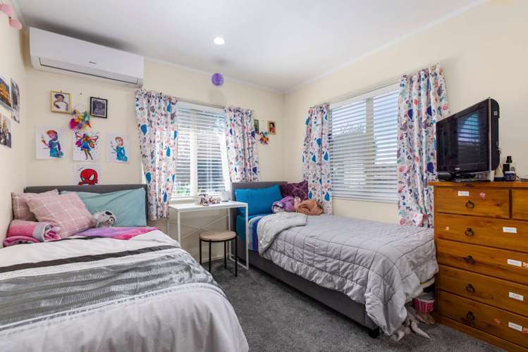 4 Beach Road Takanini_10