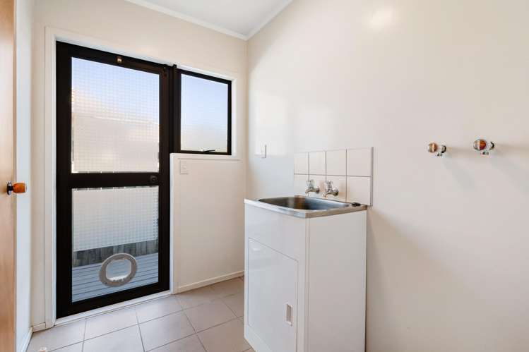 5b Melanie Place Orewa_17