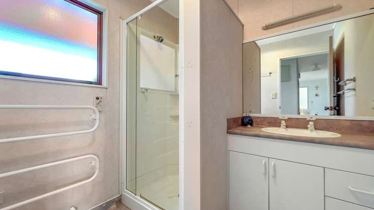 77 Esk Road Miranda_11