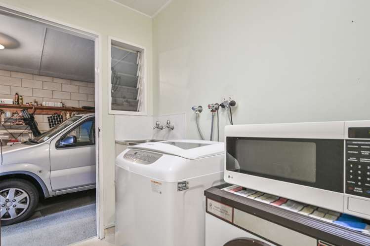 922 Florence Street Raureka_11