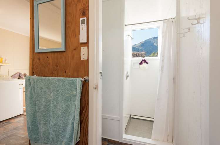 16 Renata Road Okiwi Bay_15