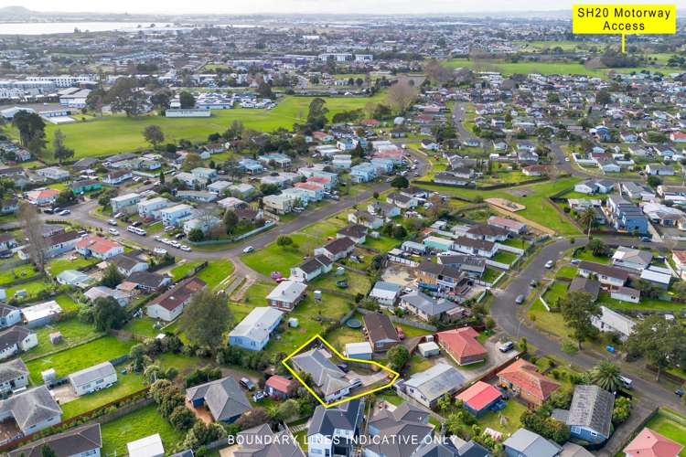 2/36 Convair Crescent Mangere_16