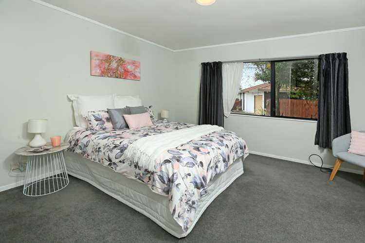 2/5 Septimus Place Henderson_14