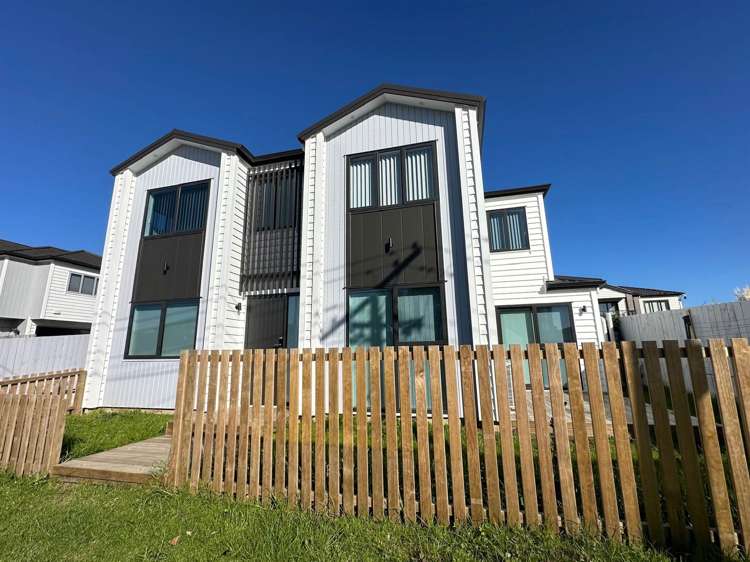 8A Gardiner Grove_0