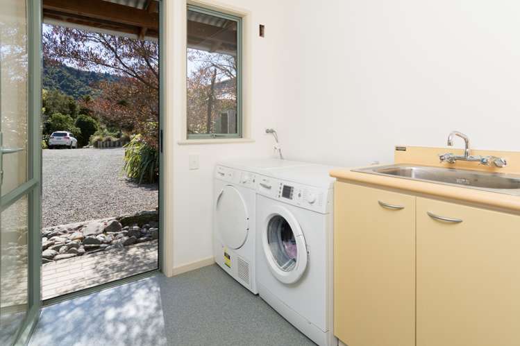 219 Lud Valley Road Hira_15