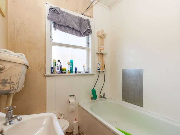 11 Pascal Street Palmerston North Central_16