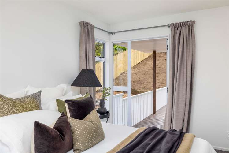 12 Days Road Lyttelton_12