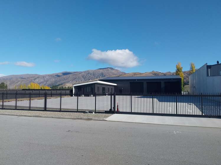 8 Old Saleyard Road_0