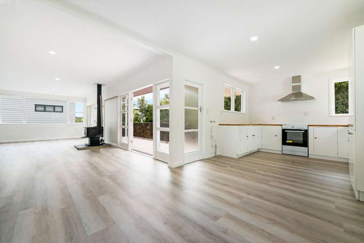 13 Bond Crescent Forrest Hill_10