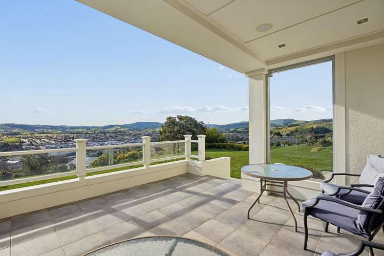 6 Gracemount Place Kinmont Park_14