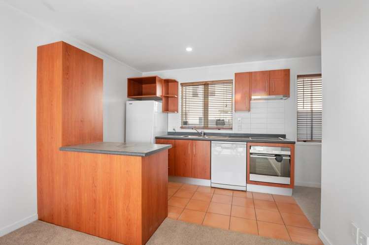 6/8 Rendall Place Eden Terrace_1