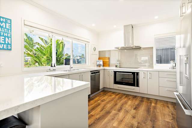 14 Kelly Place Whitianga_2