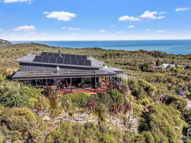 Off-Grid Living with Incredible Ocean Views