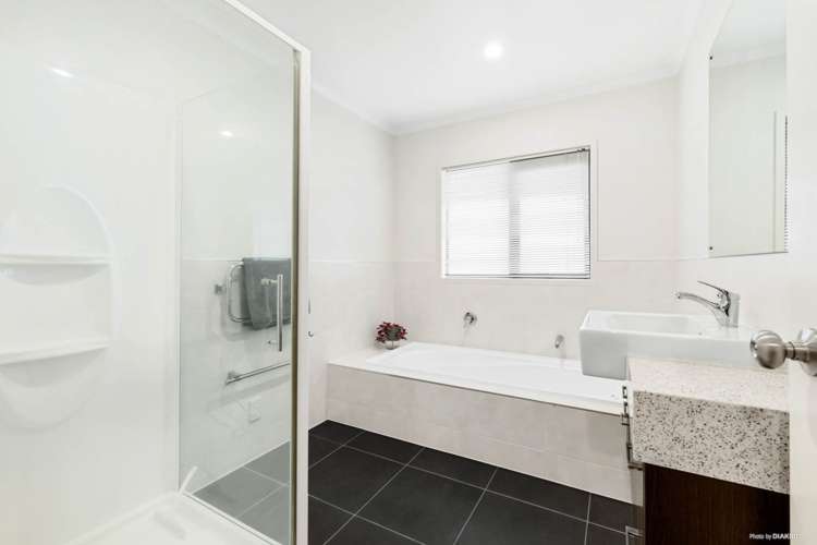 16 Kouras Place Flat Bush_16