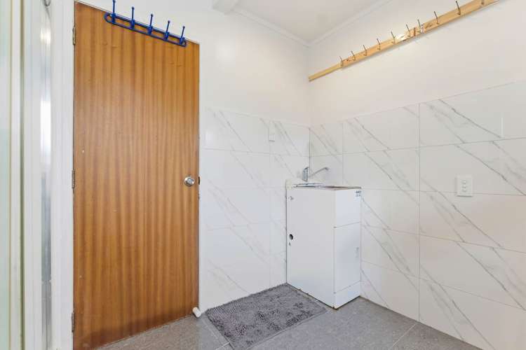 2/9A Cambourne Road Papatoetoe_14