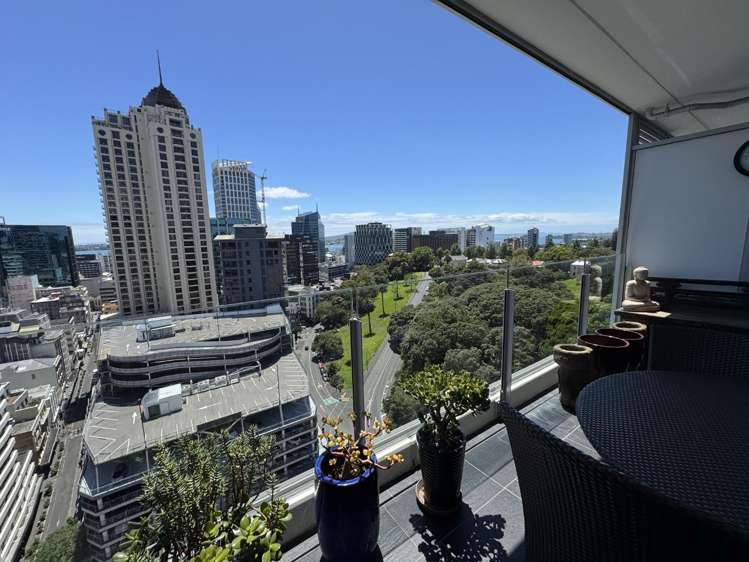 21XX/6-8 Lorne Street 10015_13