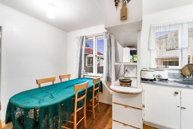 17 Kuaka Place New Lynn_11