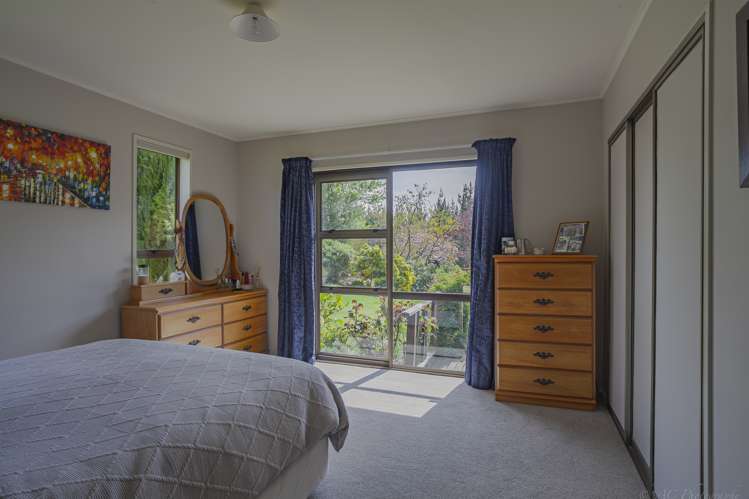 678 Fairview Road Claremont_10