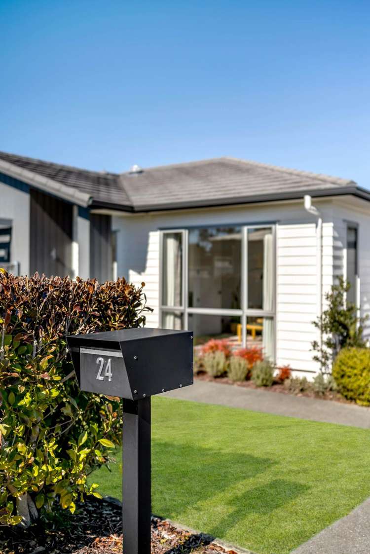 24 Marine Garden Crescent Beachlands_28