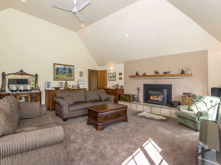 284 Marshs Road Hornby South_7