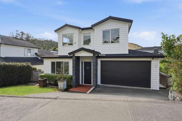 Spacious Family Living with Income Potential