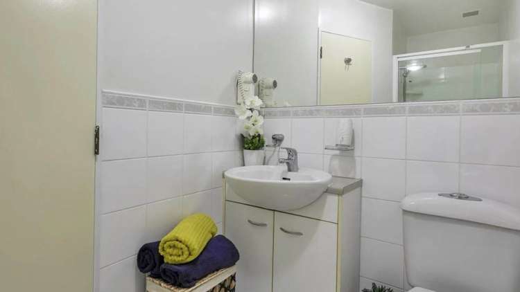 7f/50 Eden Crescent Auckland Central_6