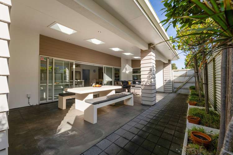 16 Egmont Street Patea_22