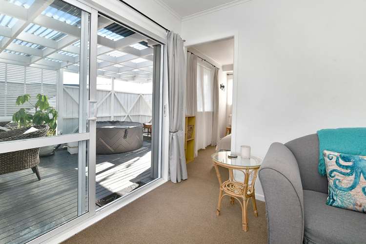 2b Iris Street Snells Beach_9