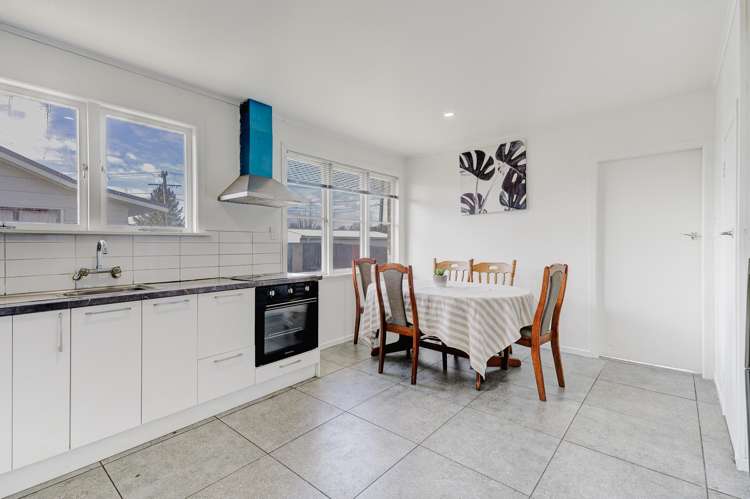 51 Shakespeare Avenue_5