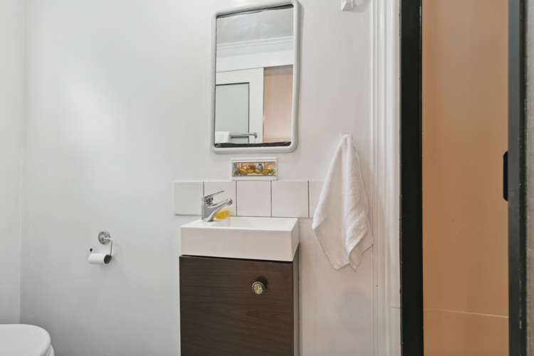 140 Akaroa Drive Maupuia_15