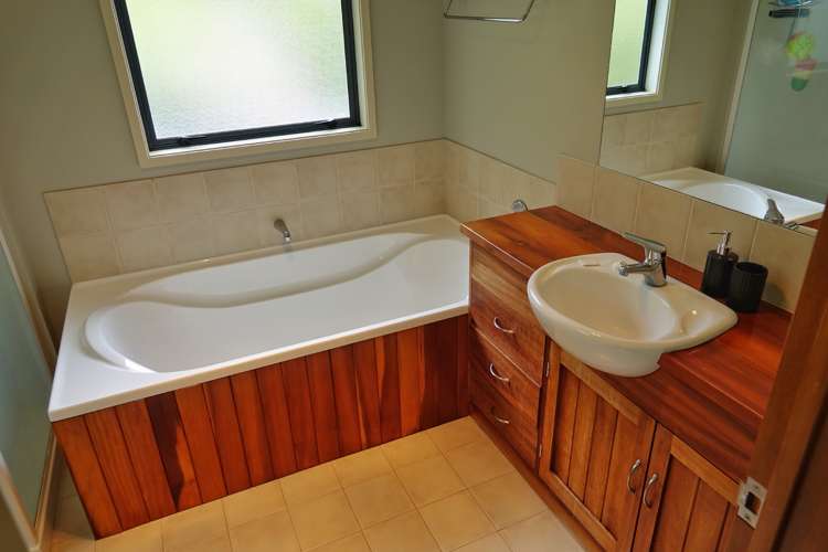 63e Lowe Road Whakamarama_11