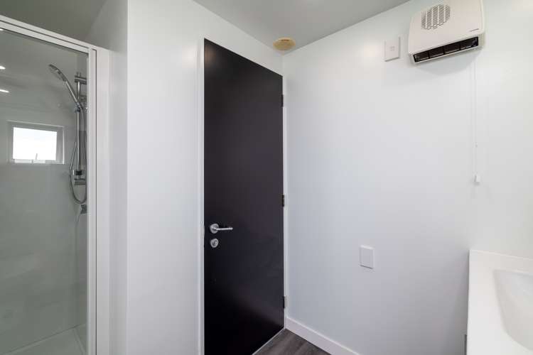 2/272 Marine Parade New Brighton_7