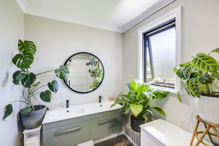 15 Fleming Crescent Maraenui_2