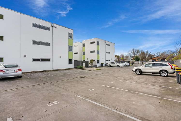 2E/193 Riccarton Road Riccarton_10