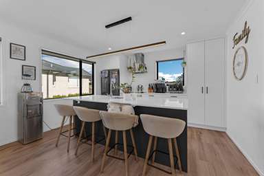 40 LEATHEM CRESCENT_2