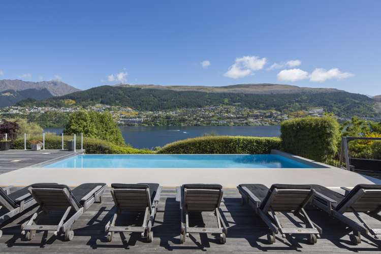 371 Peninsula Road Kelvin Heights_21